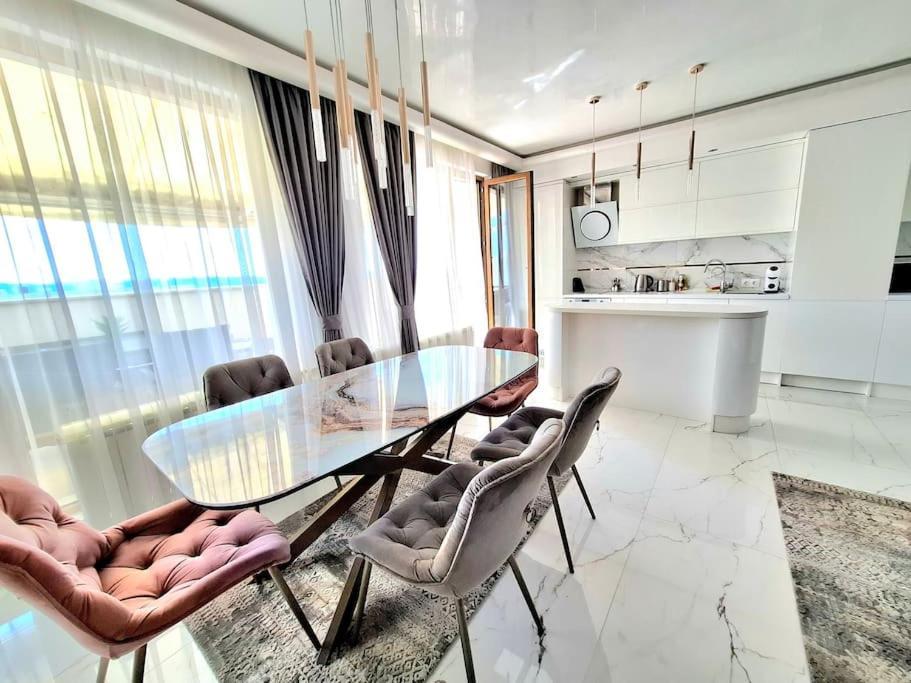 Spacious Prestige Penthouse Варна Екстериор снимка