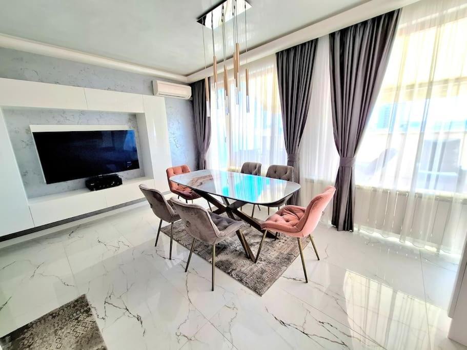 Spacious Prestige Penthouse Варна Екстериор снимка