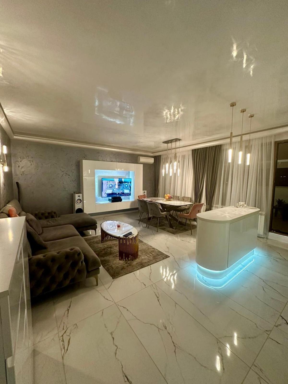 Spacious Prestige Penthouse Варна Екстериор снимка